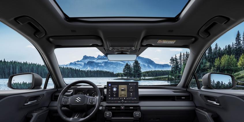 Ten SUV Suzuki zaskoczy niejednego kierowcę. Nowy Across to prawdziwa cyfrowa rewolucja