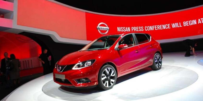 Nowi gracze na rynku kompaktów - relacja z Paryża