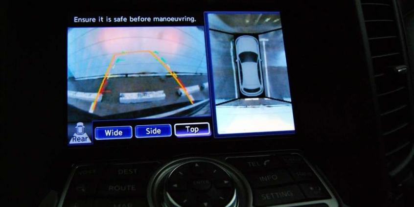 Infiniti FX50S - Muscle SUV