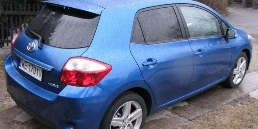 Toyota Auris 1,6 Valvematic - Klasa średnia