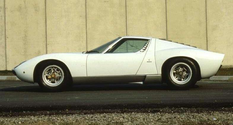 Wściekły byk - dzieło Ferruccio Lamborghiniego, wściekłego rolnika