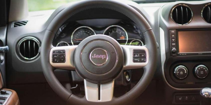 Jeep Compass 2.0 Limited - dobry kompan