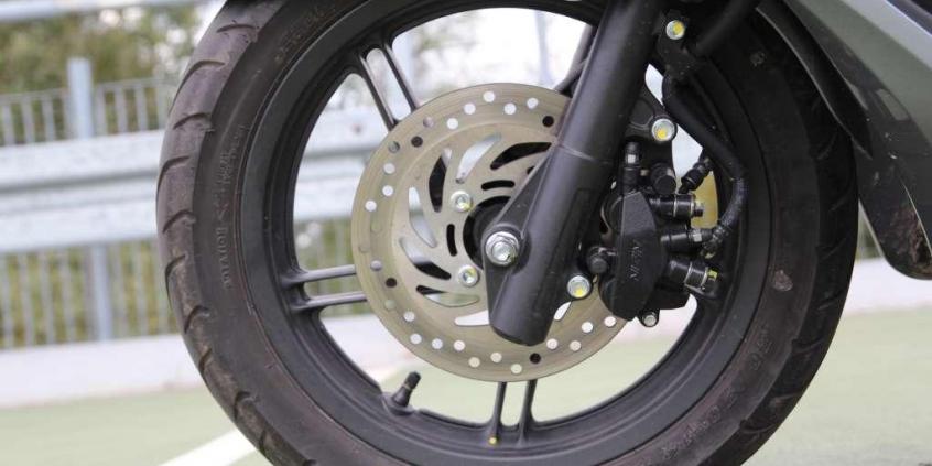 Honda PCX - gasnę i gasnę...