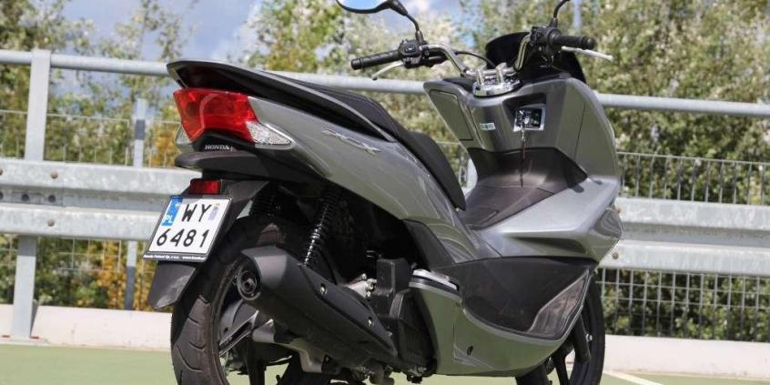 Honda PCX - gasnę i gasnę...