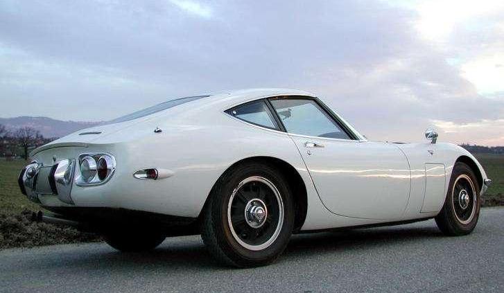 Żyje się tylko dwa razy