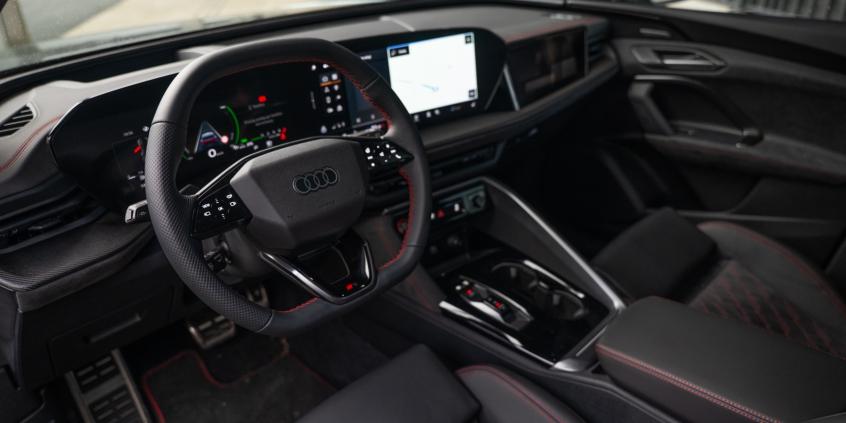 Audi Q5 Sportback e-hybrid quattro 270 kW S Tronic to rozsądna alternatywa dla SQ5. Ale czy na pewno?