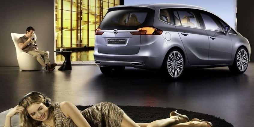 Opel Zafira Tourer Concept - Pociąg do nowoczesności