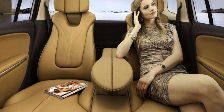 Opel Zafira Tourer Concept - Pociąg do nowoczesności
