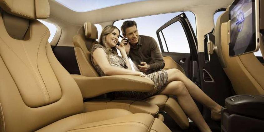 Opel Zafira Tourer Concept - Pociąg do nowoczesności