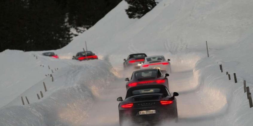 Porsche 911 Carrera 4. Sportowiec, któremu śnieg niestraszny