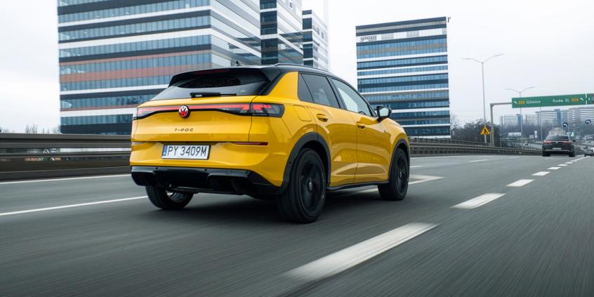 Volkswagen T-Roc 1.5 eTSI DSG R-Line udowadnia, że mały SUV nadaje się w trasę. To murowany hit