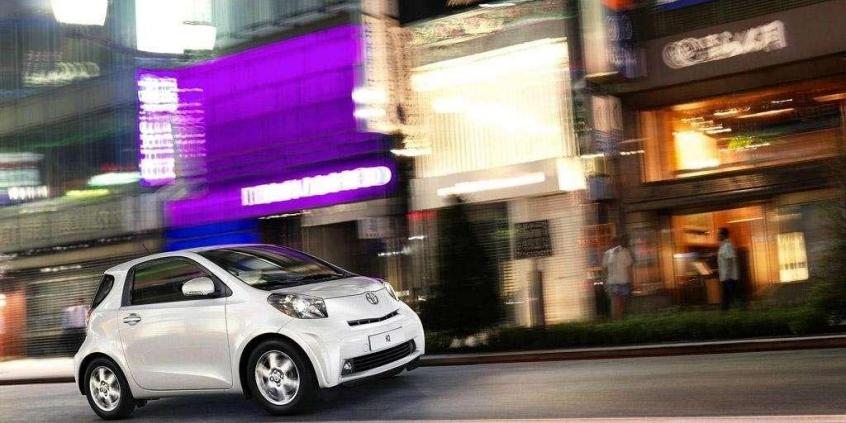 Toyota iQ - maleńka, ale jakże potężna