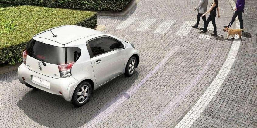 Toyota iQ - maleńka, ale jakże potężna