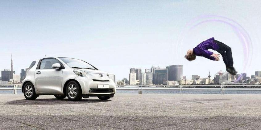 Toyota iQ - maleńka, ale jakże potężna