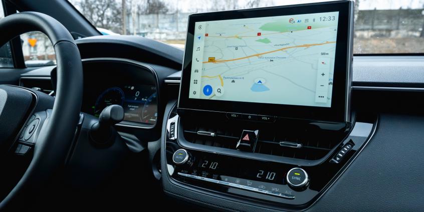 Toyota Corolla Cross 2.0 Hybrid FWD to wybór z rozsądku, ale nie w wersji GR SPORT