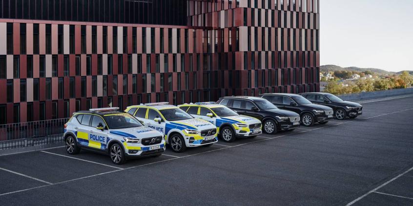 Polska policja przesiada się do potężnych Volvo – BMW ma godnego rywala! Jeden z samochodów już po chrzcie bojowym