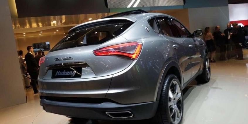 Maserati Kubang - Jeep we włoskim garniturze