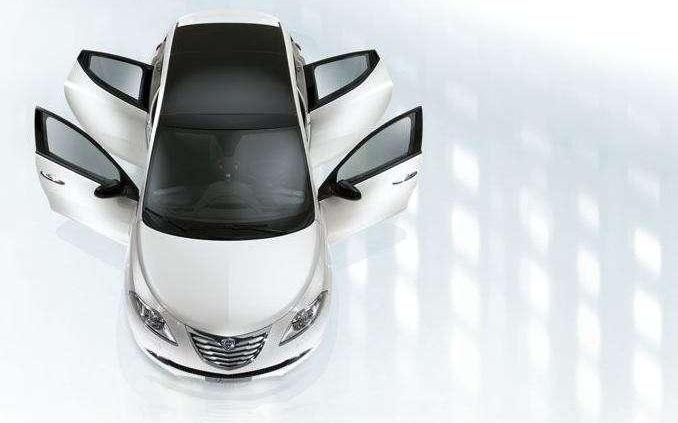 Nowa Lancia Ypsilon - Premium pod strzechy