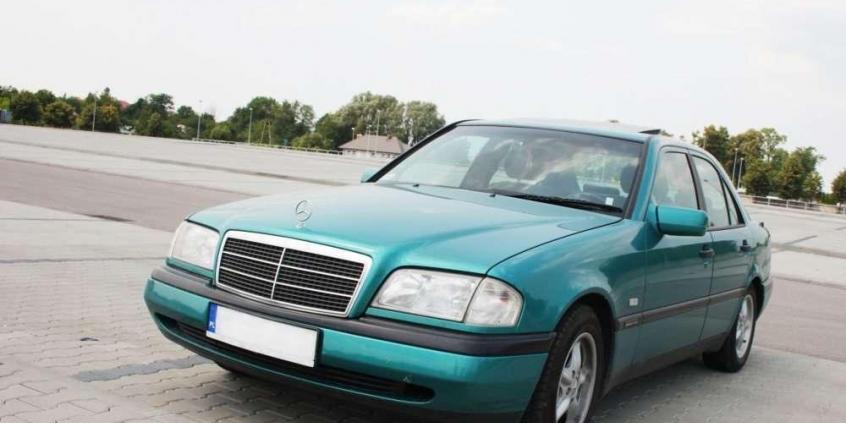 Mercedes C180 (W202) - nadal warty uwagi?