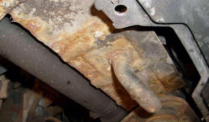 Opis techniczny Mitsubishi Carisma