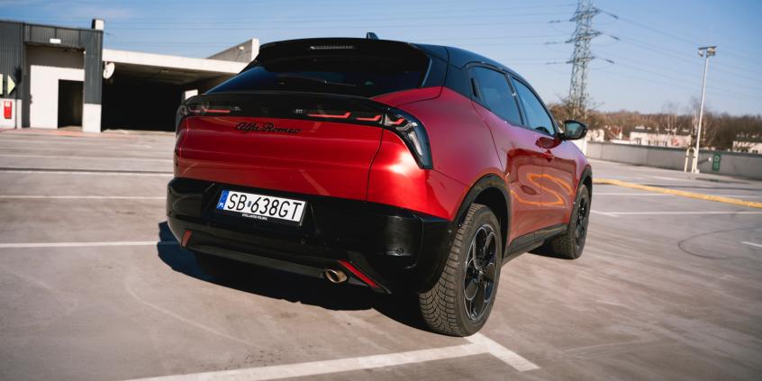 Alfa Romeo Junior Ibrida Q4 miała być wyjątkowa, a wyszło jak zawsze