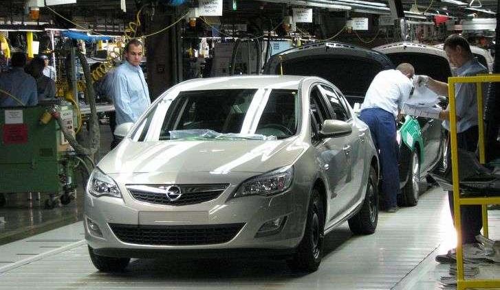 Pierwsza Astra IV dla Polski wyjechała z Gliwic