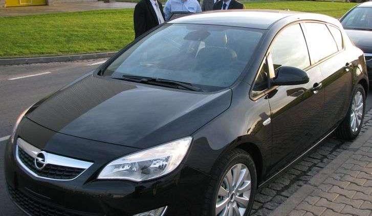 Pierwsza Astra IV dla Polski wyjechała z Gliwic