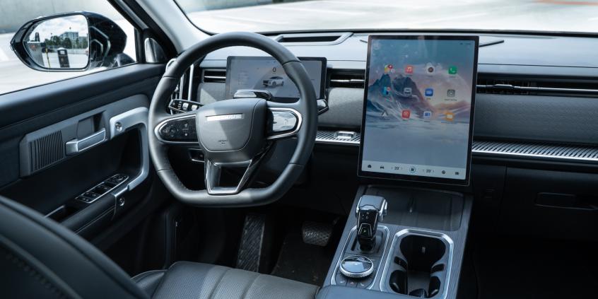 Dacia Bigster Full Hybrid vs Jaecoo 7 Hybrid - porównanie funkcjonalności i napędów. Różne podejścia do pełnej hybrydy