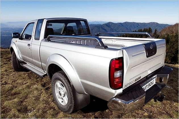 Nissan NP300 - wół roboczy