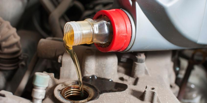 Te silniki potrafią spalić litr oleju na 1000 km. Na liście Volkswagen i BMW