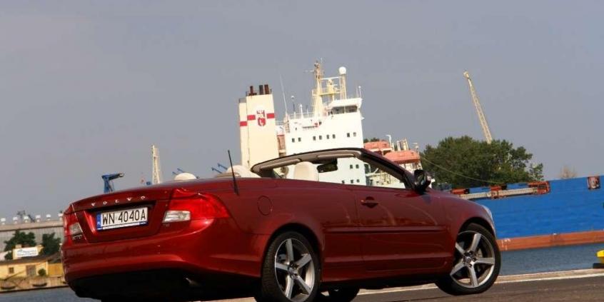 Bez kompleksów - Volvo C70 T5 Summum