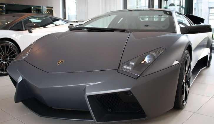 Lamborghini Reventon - piękny czy bestia?