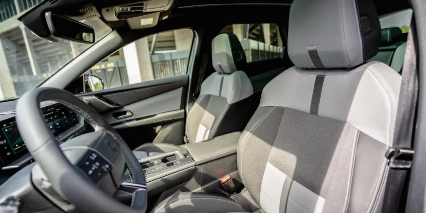 Opel Grandland 1.6 Plug-in Hybrid GS nie porywa za serce, za to jest do bólu pragmatyczny