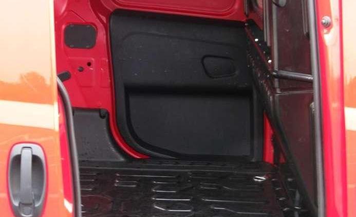 Fiat Doblo Cargo - Praktyczność utytułowana