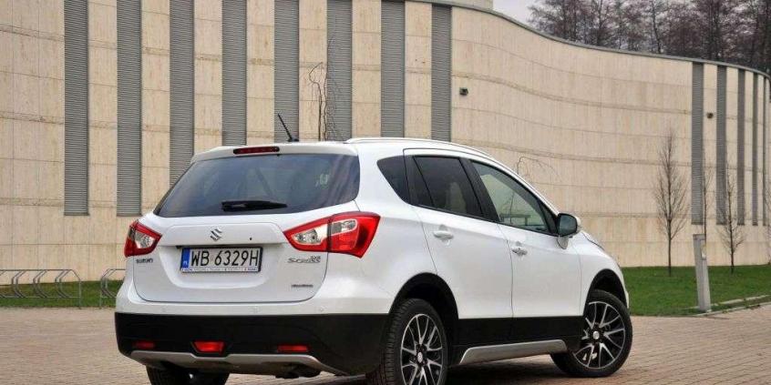 Suzuki SX4 S-Cross - na podbój rynku crossoverów