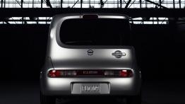 Nissan Cube - widok z tyłu