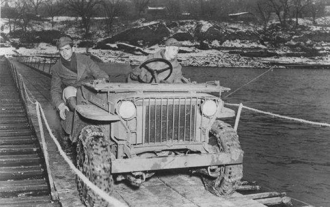 Definicja samochodu terenowego. Amerykański symbol. Legenda.