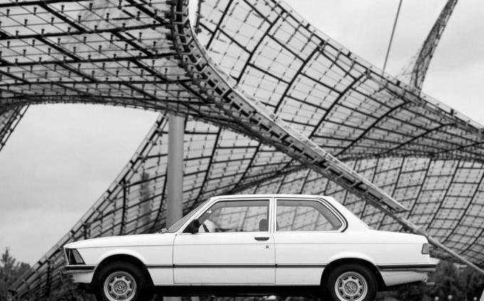 BMW 3 E21 - zalążek legendy