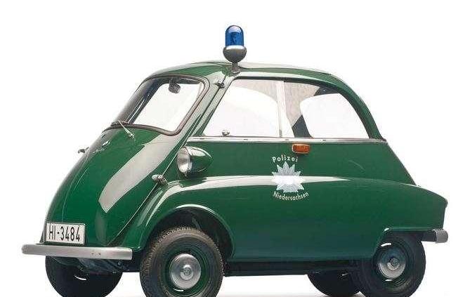 TOP 10 | Niezwykłe radiowozy