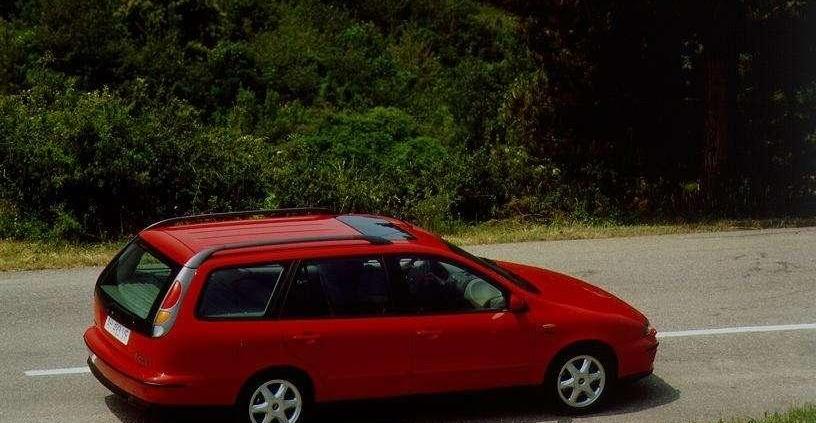 Fiat Marea - bezbarwna, ale tania