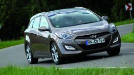 Hyundai i30 II kombi - widok z przodu