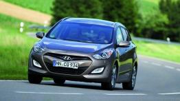 Hyundai i30 II kombi - widok z przodu