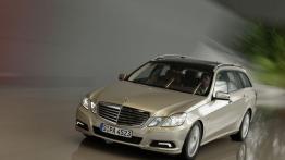Mercedes E 250 CDI W212 kombi - widok z przodu