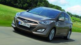 Hyundai i30 II kombi - widok z przodu