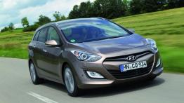 Hyundai i30 II kombi - widok z przodu