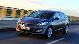 Hyundai i30 II kombi - widok z przodu