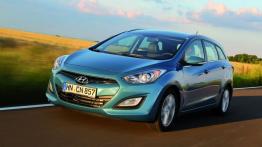 Hyundai i30 II kombi - widok z przodu