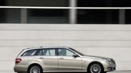 Mercedes E 250 CDI W212 kombi - prawy bok