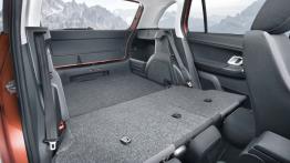 Skoda Fabia II Kombi - tylna kanapa złożona, widok z boku