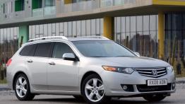 Honda Accord VIII Kombi - prawy bok